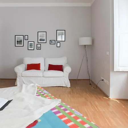 Apartment Plum Guide - Clearwater